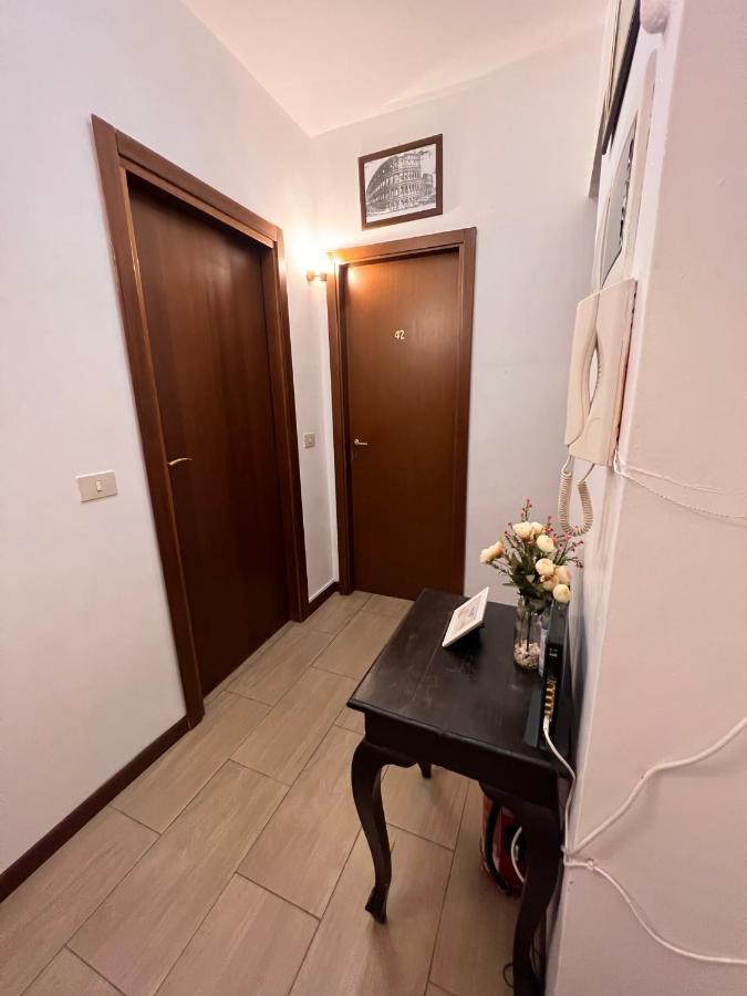 Booking Inn Settembre 95 로마 외부 사진