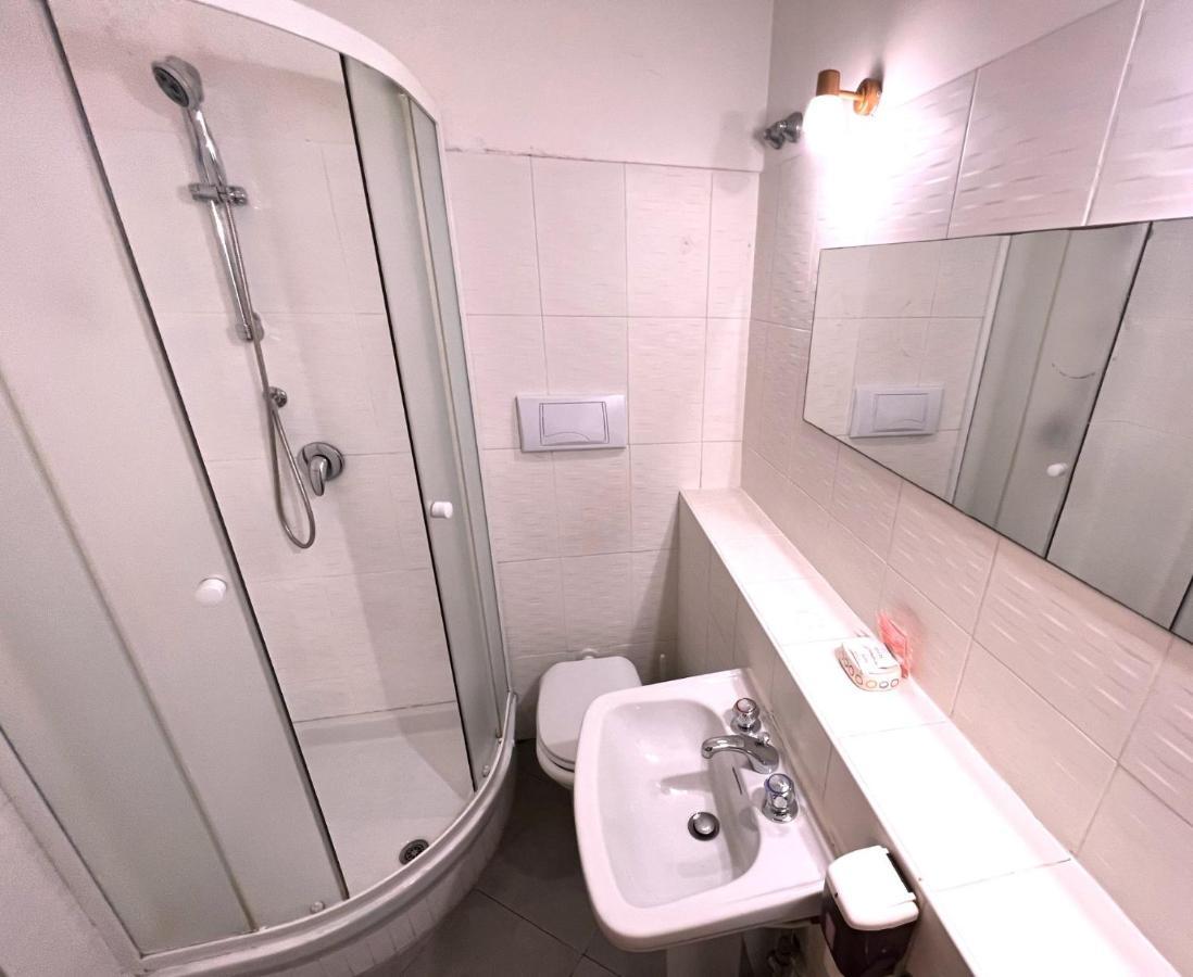 Booking Inn Settembre 95 로마 외부 사진